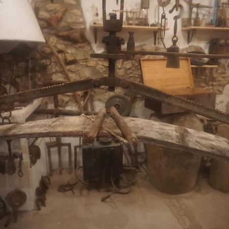 Casa Rural Cal Parines Vilabella Kültér fotó