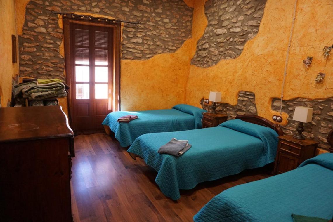 Casa Rural Cal Parines Vilabella Kültér fotó