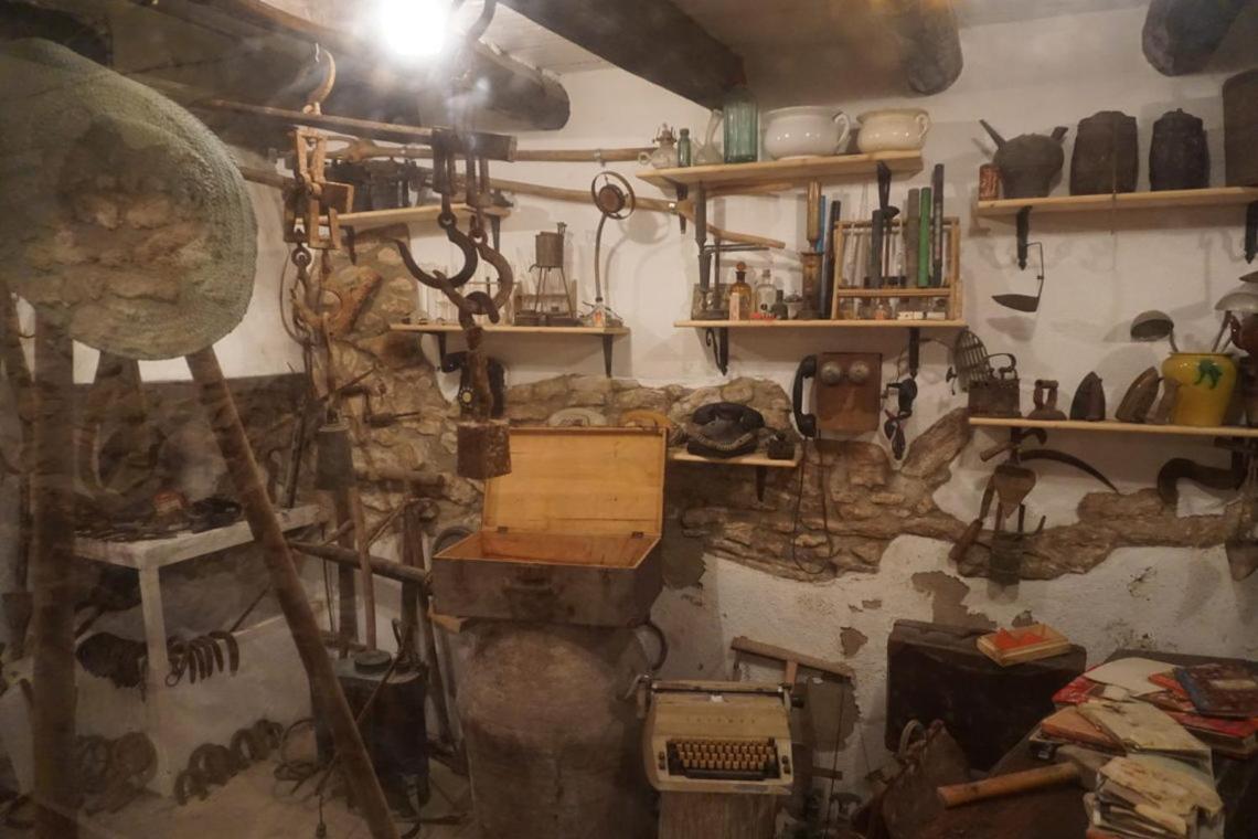 Casa Rural Cal Parines Vilabella Kültér fotó